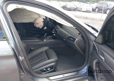 2021 BMW 530I xDrive из США, поврежденный, VIN WBA13BJ0XMWW98865